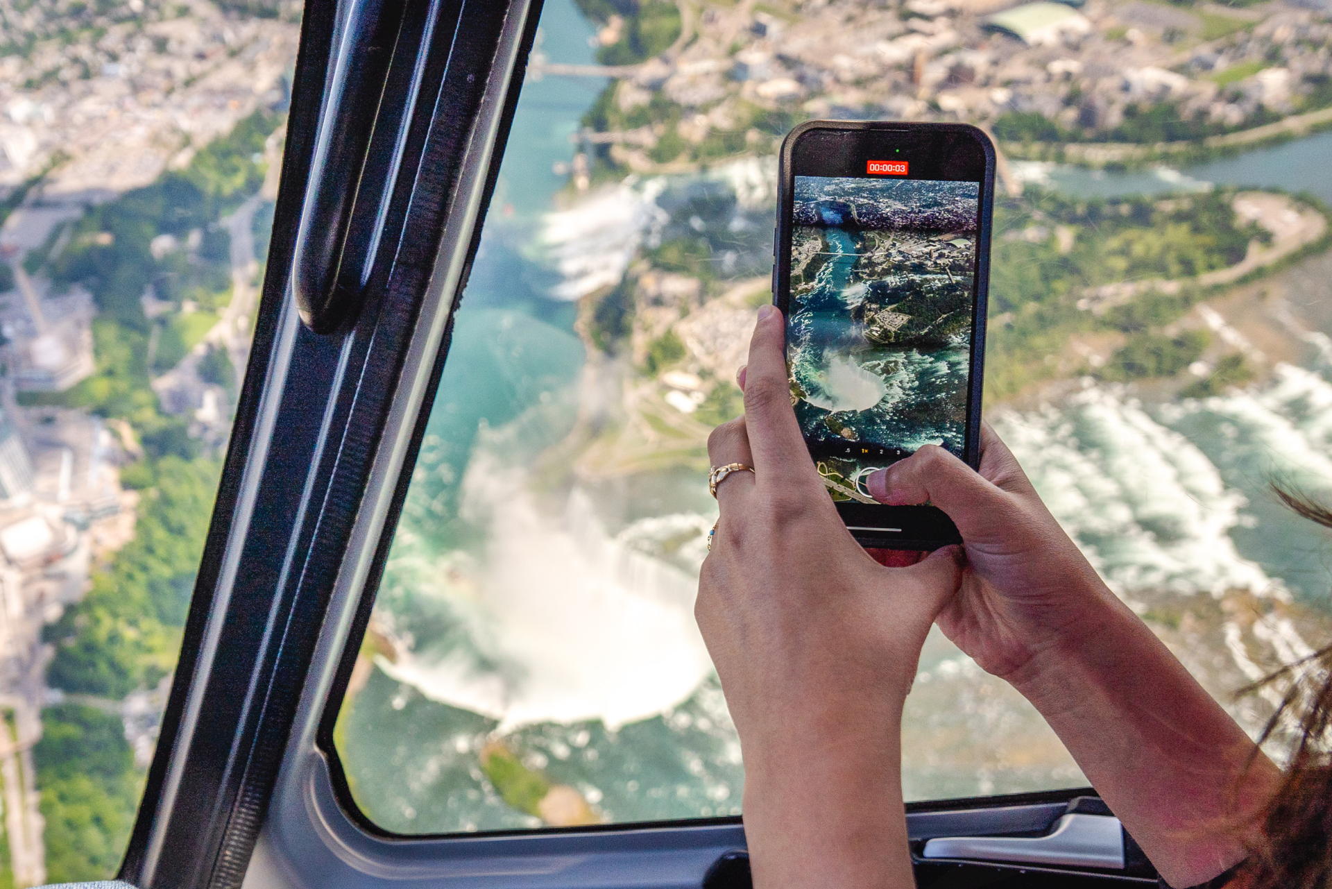 Ride on Niagara Helicopters 